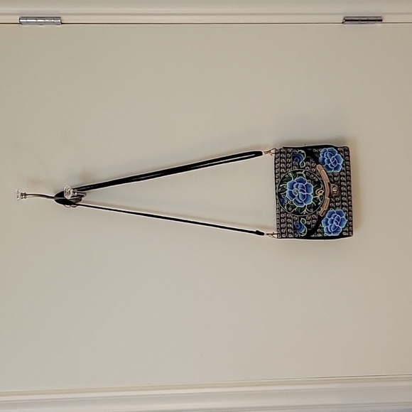 3/$30 BLUE Floral Embroidered Mexican Micro Crossbody Festival Bag - Picture 2 of 7